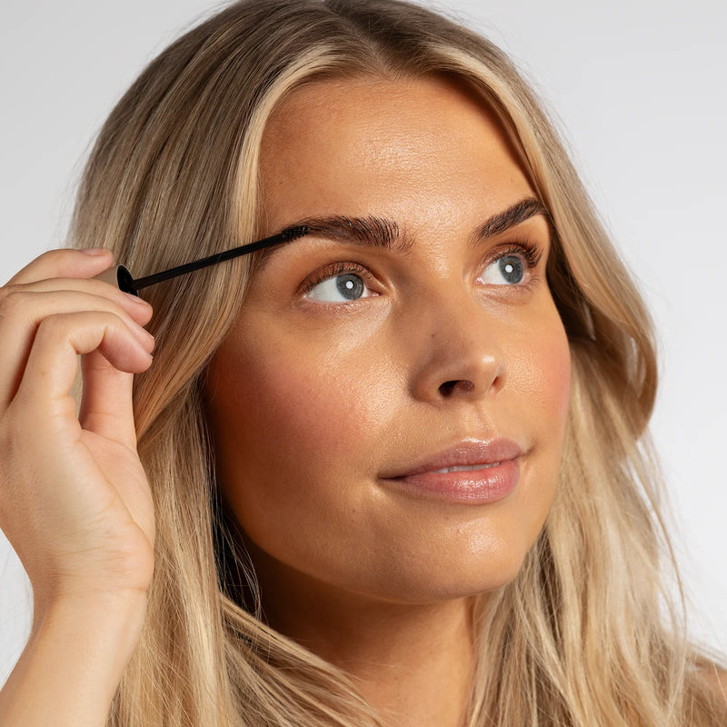 SANZI Brow Styling Gel (clear eller brown)